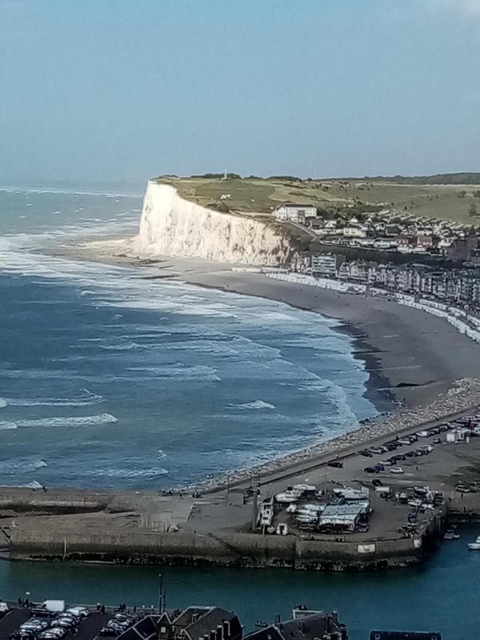 Appartement Avec Balcon Au 1Er Etage Vue Laterale Mer A 50 Metres De La Plage A Mers Les Bains. Kültér fotó